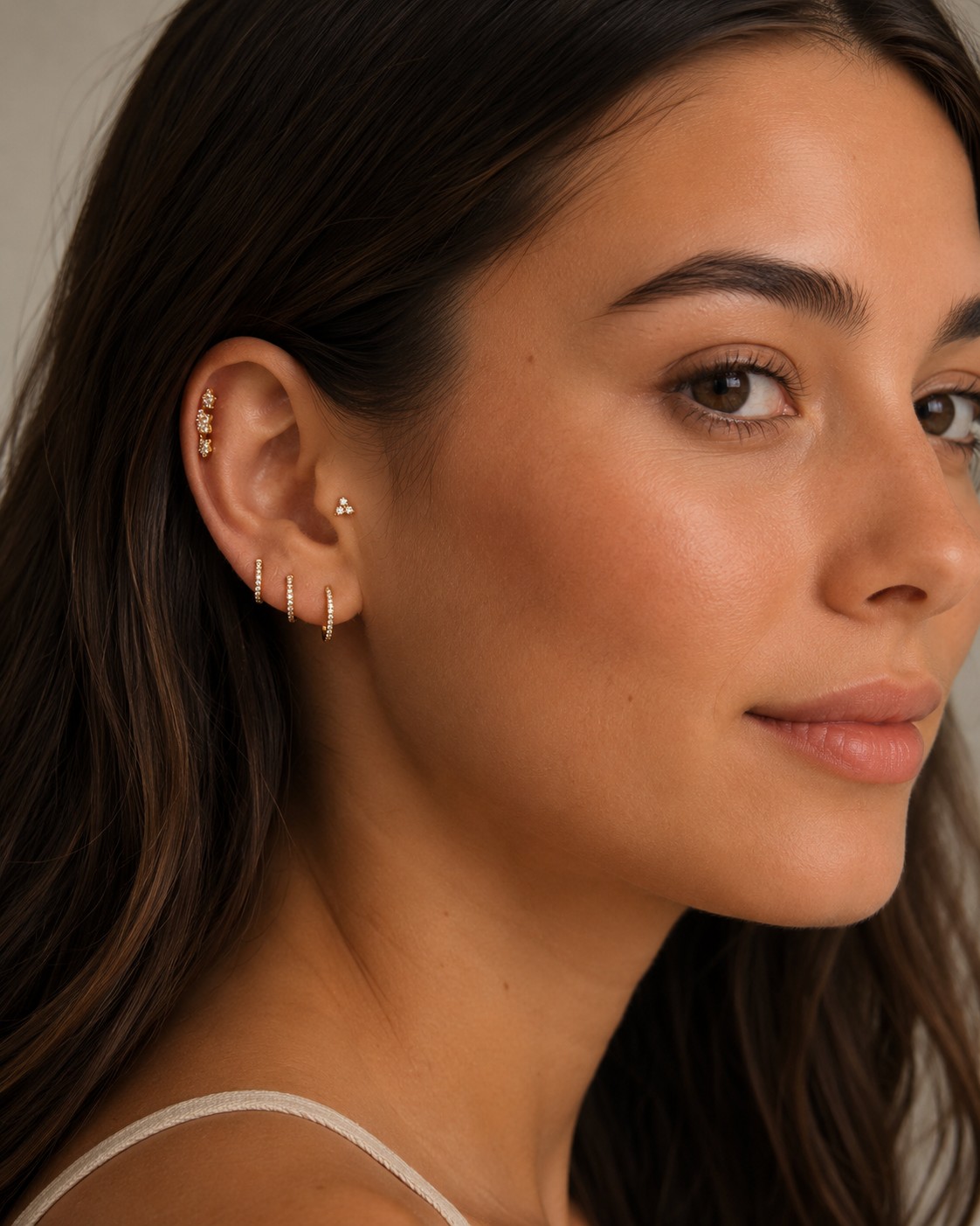 Piercing Labret Élina – Trio de Zircons en Titane